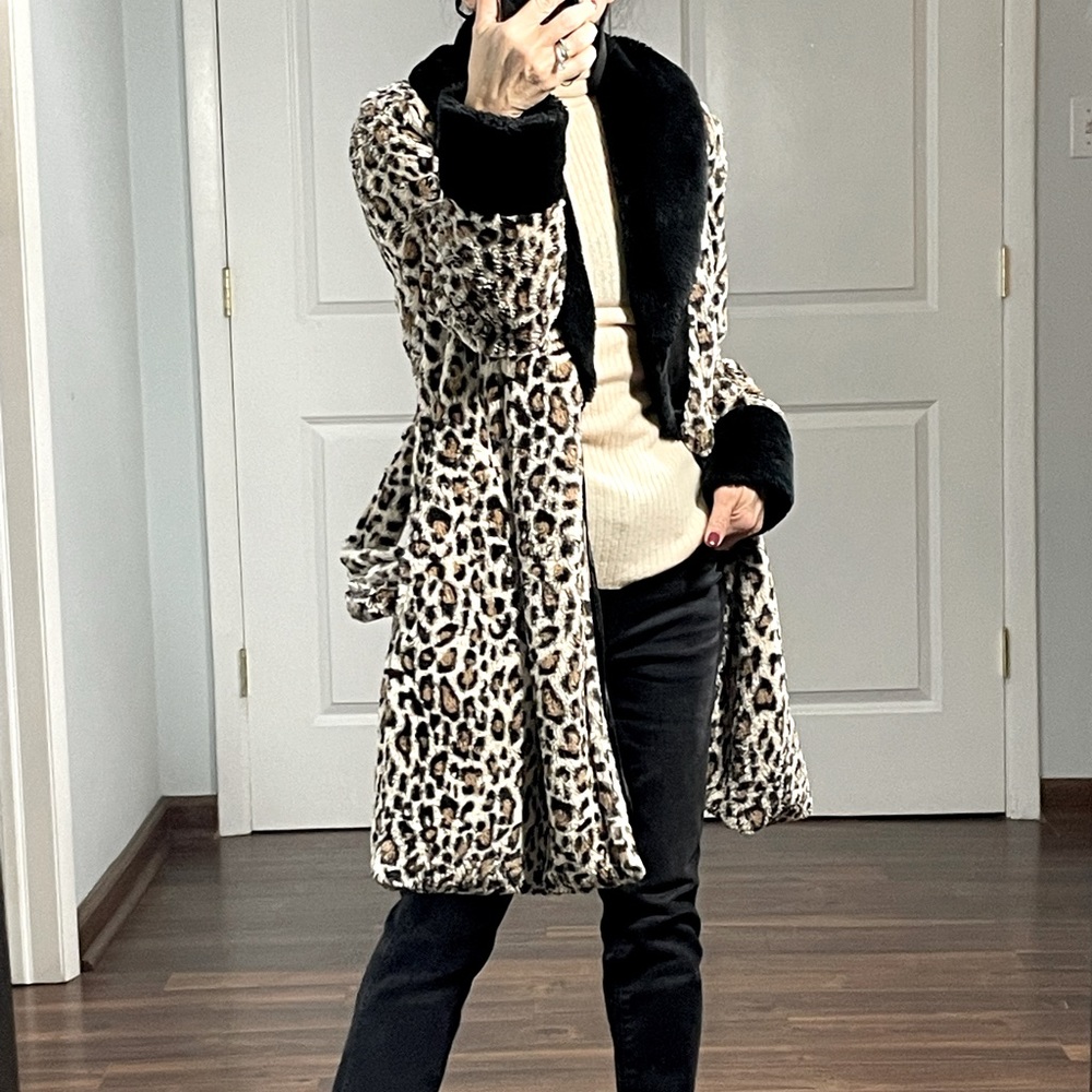 Betsey Johnson Vintage 2k Leopard Teddy Coat Robe size S - Picture 4 of 12